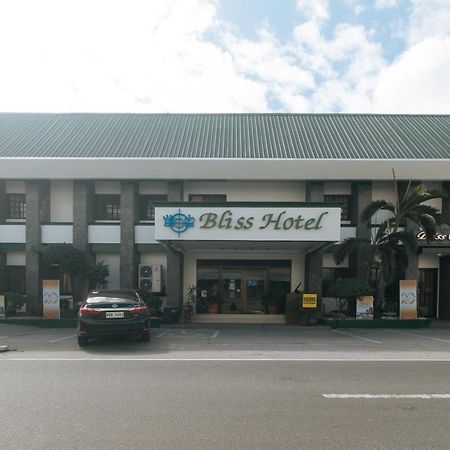 Bliss Hotel Dau Mabalacat Buitenkant foto