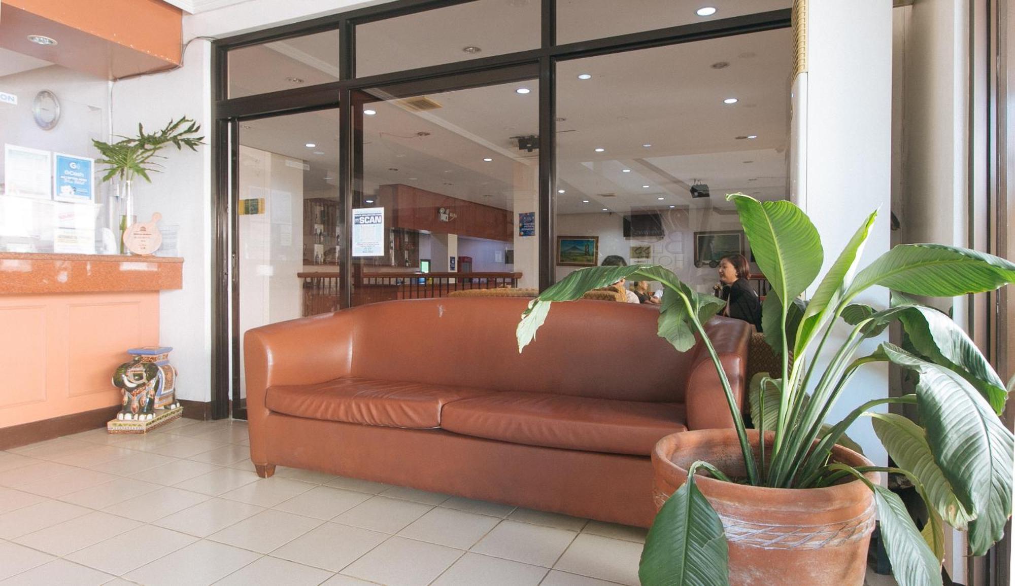 Bliss Hotel Dau Mabalacat Buitenkant foto